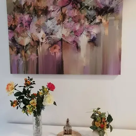 Sweet - Excellent Location *