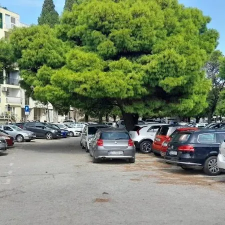 Sweet - Excellent Location *