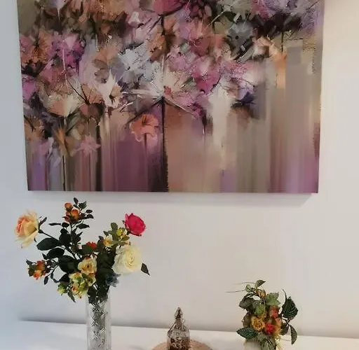 Sweet - Excellent Location *